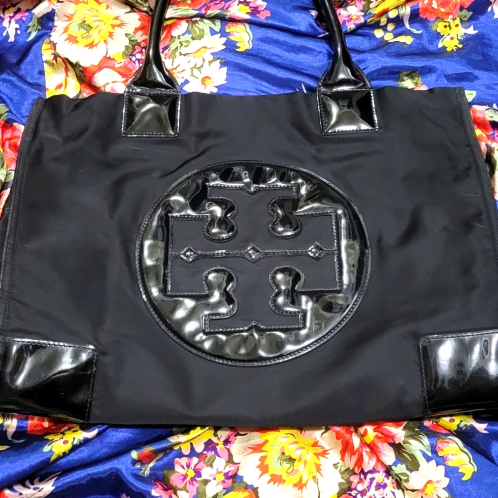 TORY BURCH TOTE BAG in BLACK